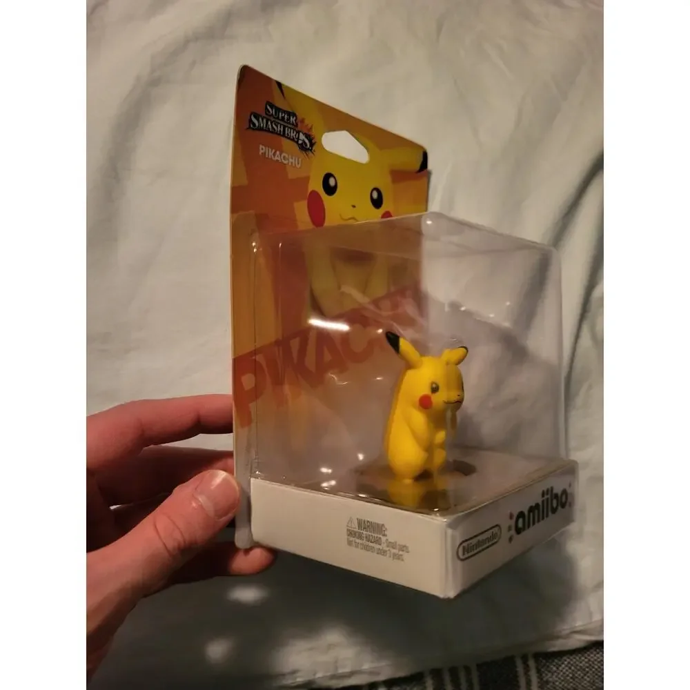 Pikachu Amiibo Super Smash Bros Nintendo Switch Wii U 3DS New Sealed - Picture 3 of 5